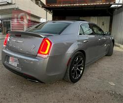 کرایسلەر 300